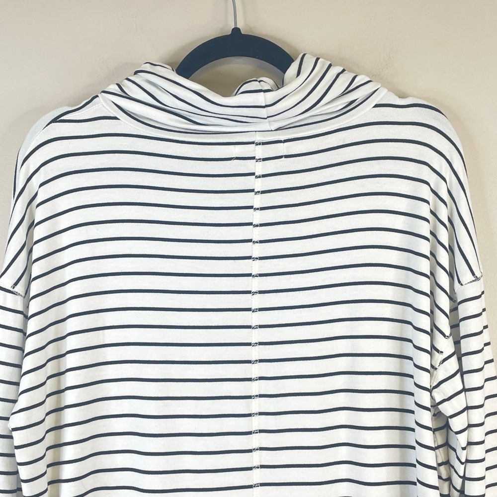 Liz Claiborne Striped Tunic Top Women XLarge Neutral Capsule Comfy Travel Lounge - Picture 10 of 12